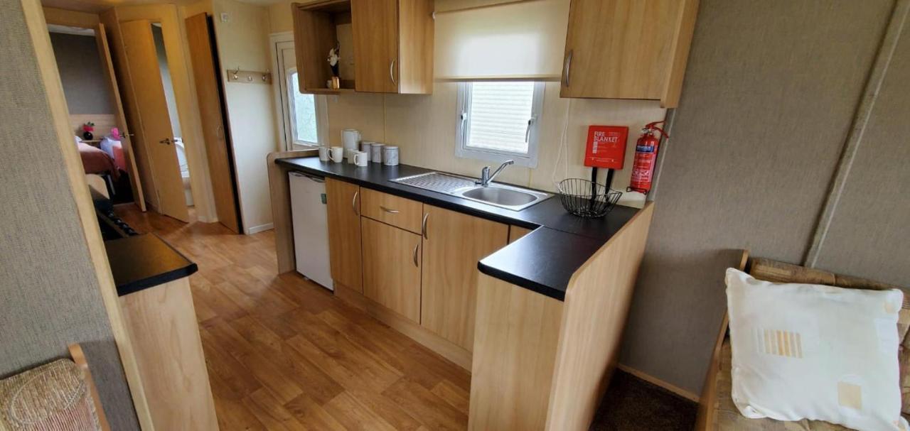 Cosy Caravan In Rhyl North Wales Exterior foto